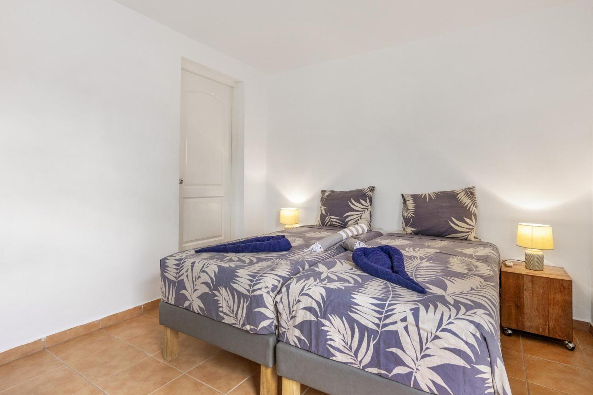 6 Persoons Vakantiehuis In Jan Thiel Willemstad Buitenkant foto